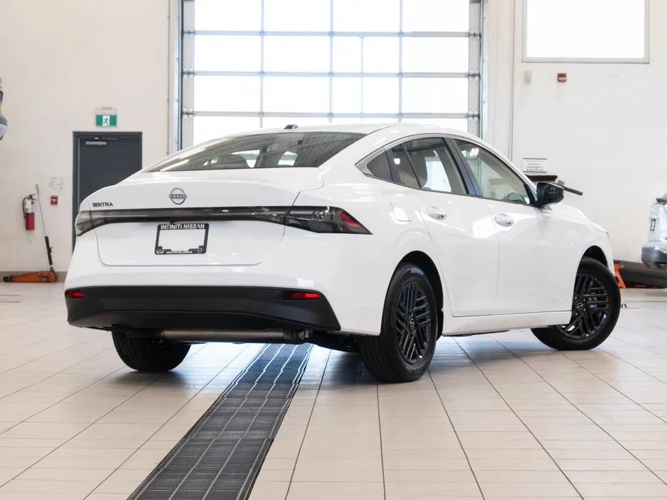 New 2026 QM14-Fresh Powder Nissan SV image 3