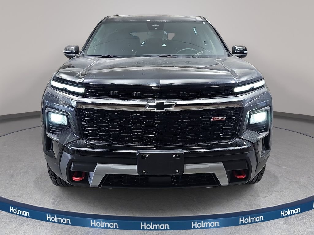 Used 2025 Black Chevrolet Z71 image 3
