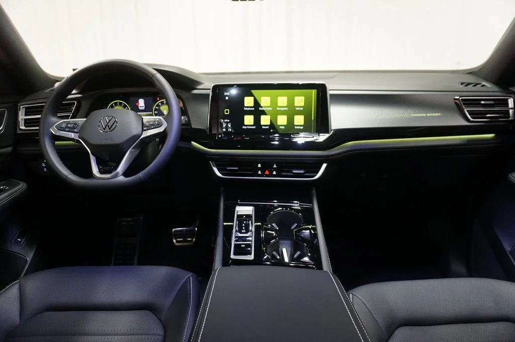 2026 Volkswagen Atlas Cross Sport SEL R-LINE - Photo 13
