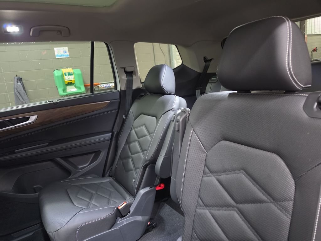 New 2026 White/off-white Volkswagen 2.0T SE w/Technology image 11
