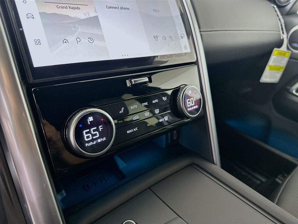 2026 Land Rover Discovery Gemini Edition - Photo 19