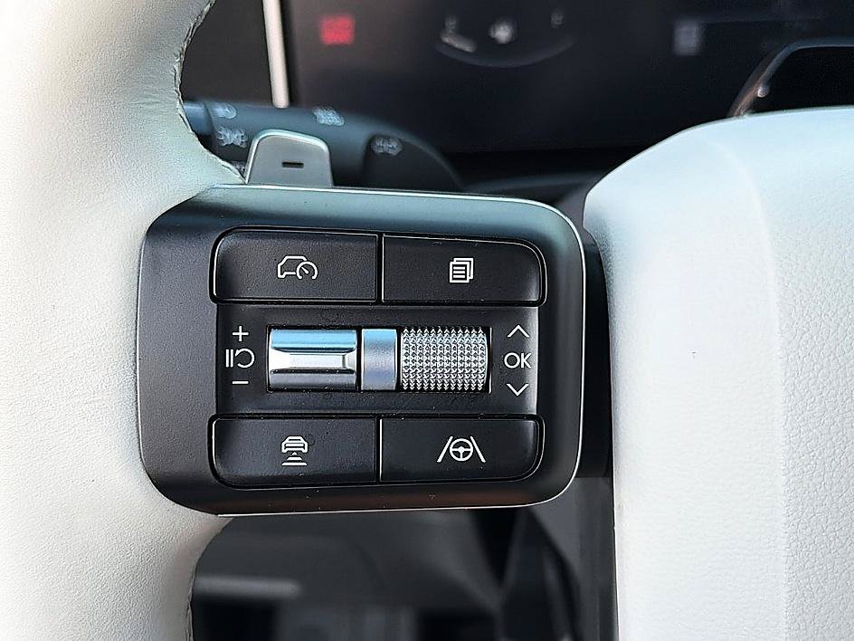 Used 2026 Rockwood Green Hyundai SEL image 16