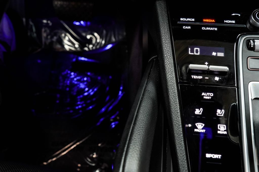Used 2021 Black Porsche Base image 29