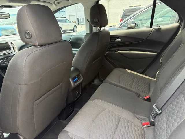 Used 2021 IRIDESCENT PEARL TRICOAT Chevrolet LT image 4