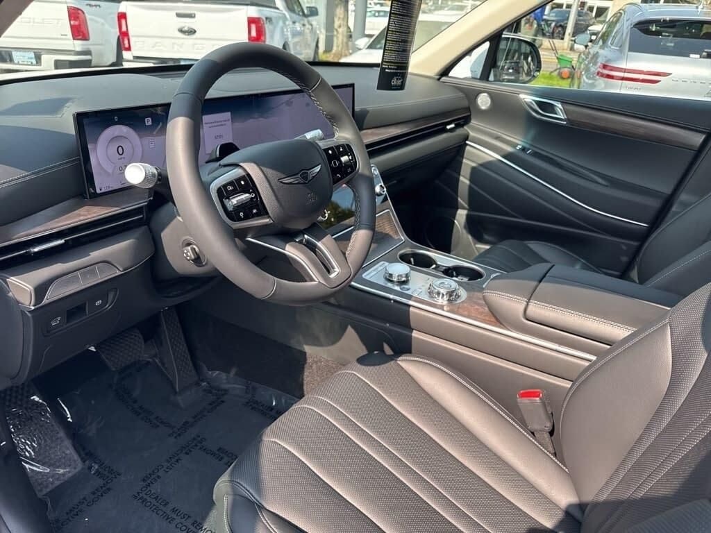 New 2026 White Genesis 2.5T image 22