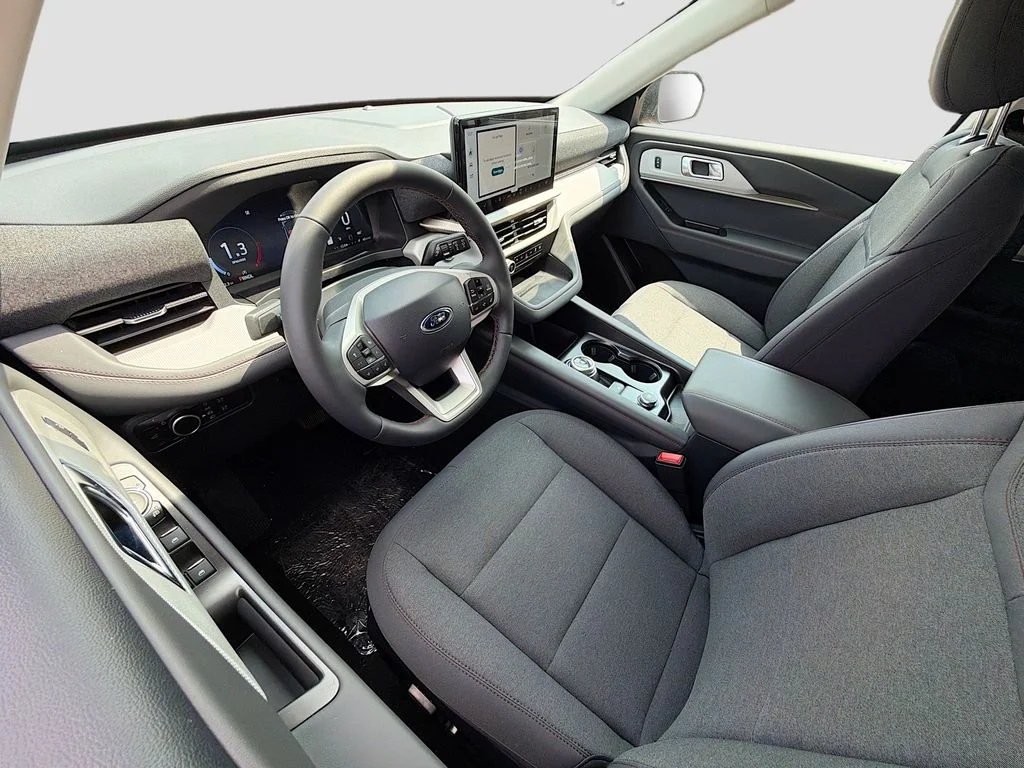 New 2026 Vapor Blue Metallic Ford Active image 6
