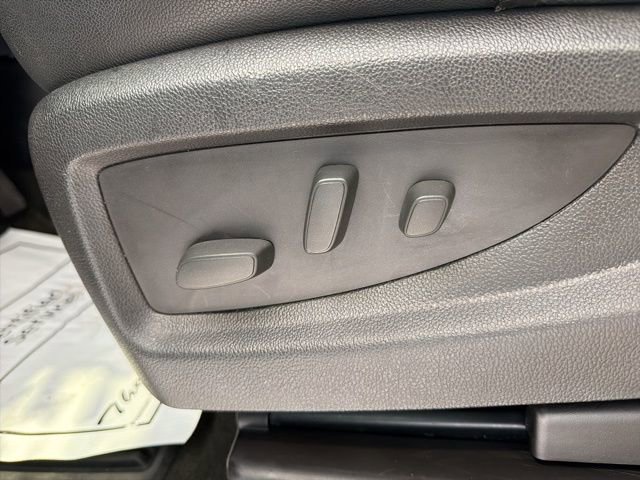 Used 2016 White Chevrolet LTZ image 17