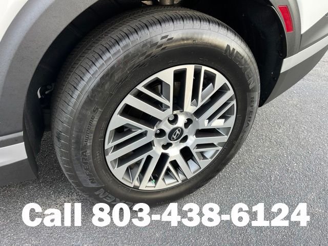Used 2026 White Hyundai SEL Convenience image 30