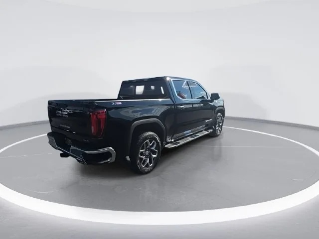 Used 2025 Black GMC SLT image 8