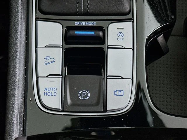 New 2026 White Hyundai SEL image 18