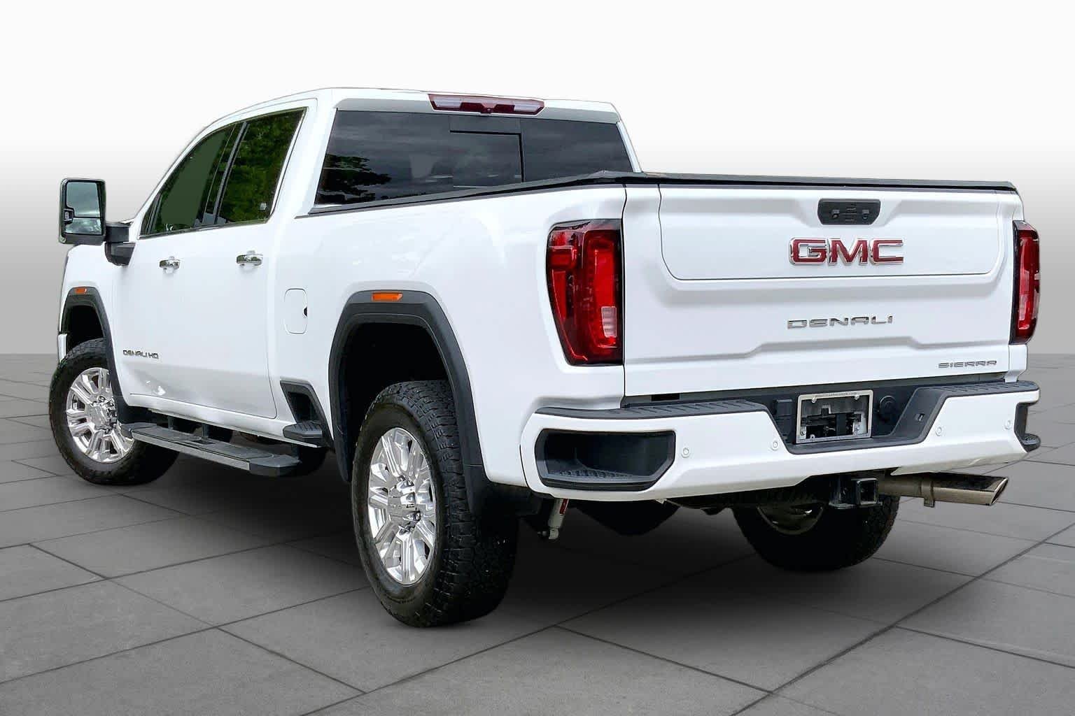 Used 2021 Summit White GMC Denali image 12