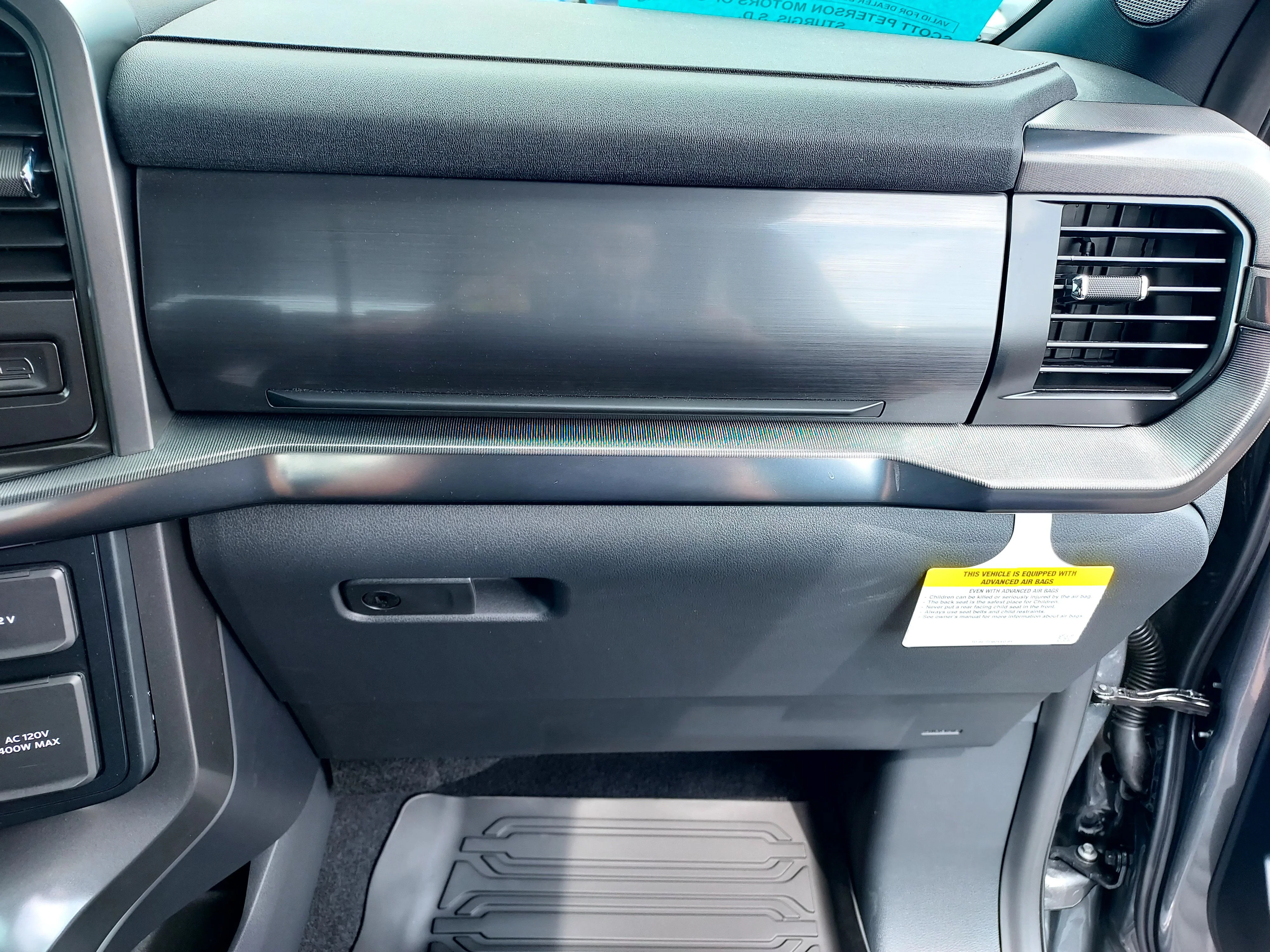 New 2026 Carbonized Gray Metallic Ford LARIAT image 27