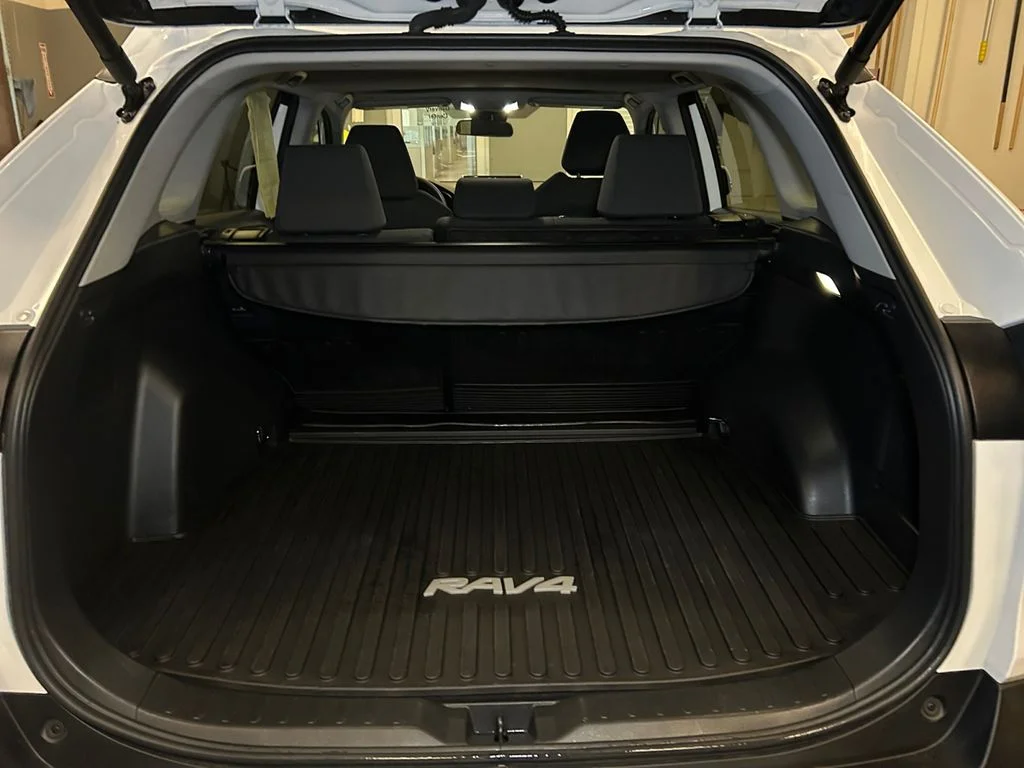 Used 2024 Ice Cap Toyota XLE image 18