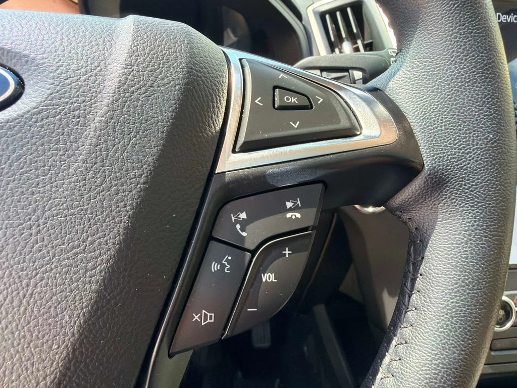 Used 2024 White Metallic Ford SEL image 27