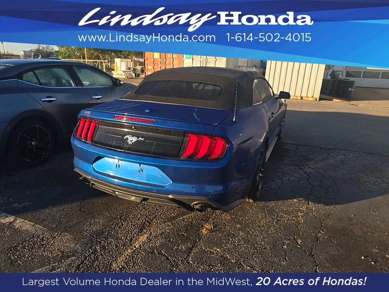 Used 2018 Lightning Blue Metallic Ford EcoBoost Premium image 3