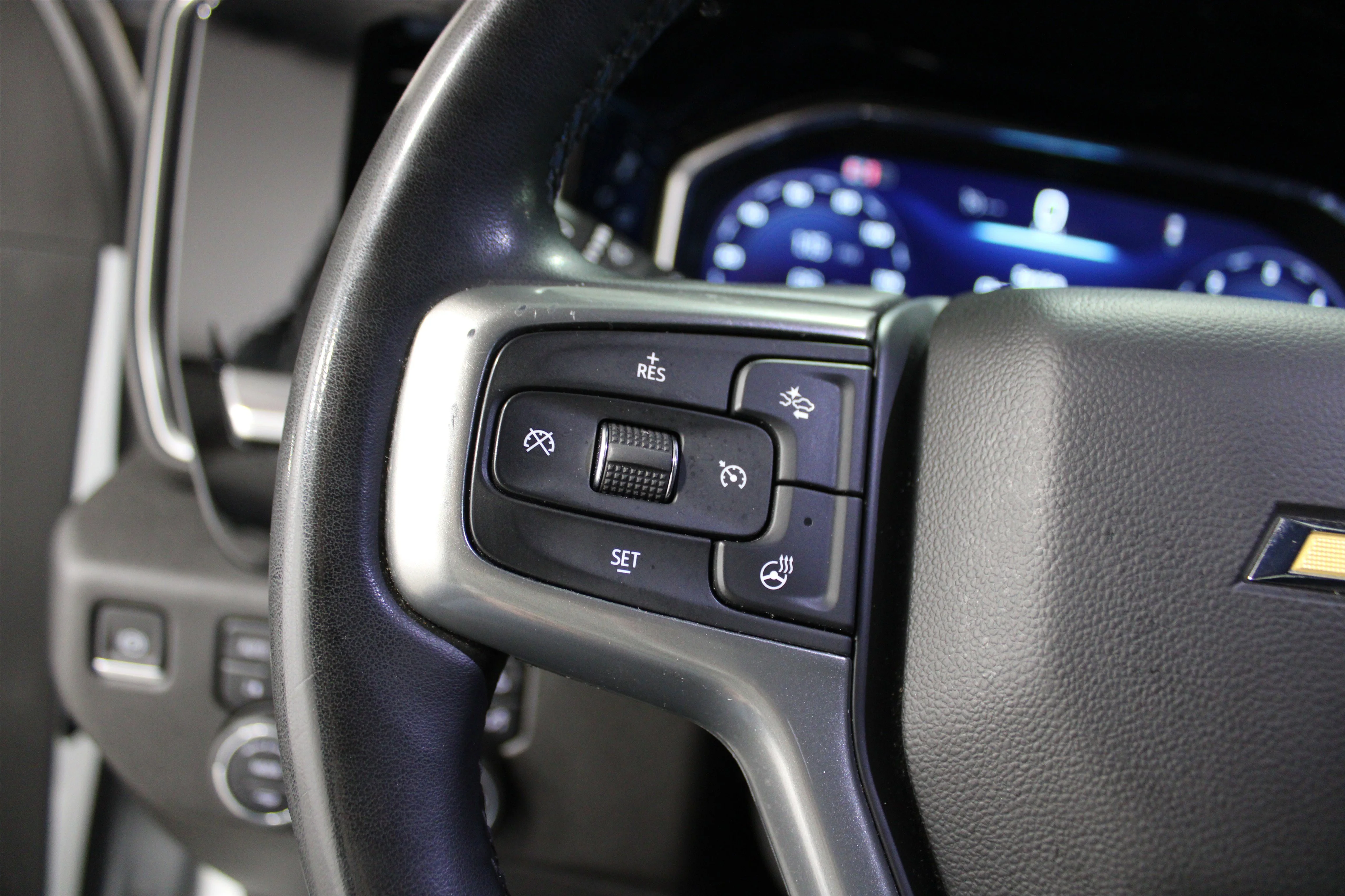 2024 Chevrolet Silverado 2500HD LTZ - Photo 10