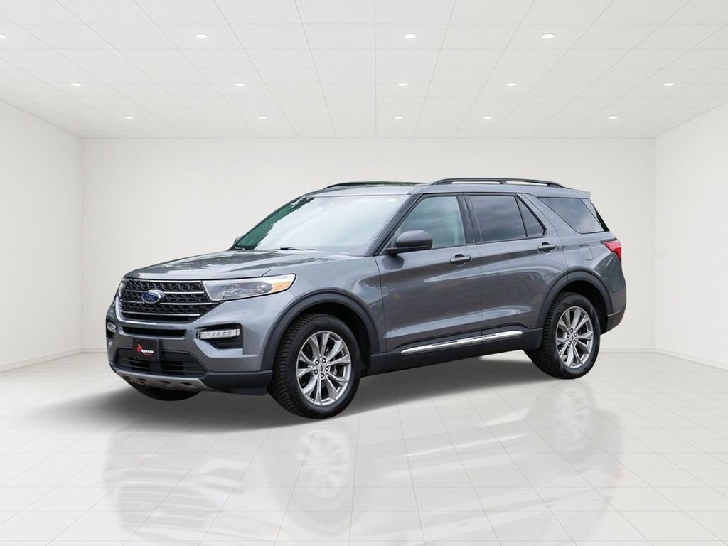 Certified Used 2023 Gray Ford XLT image 6