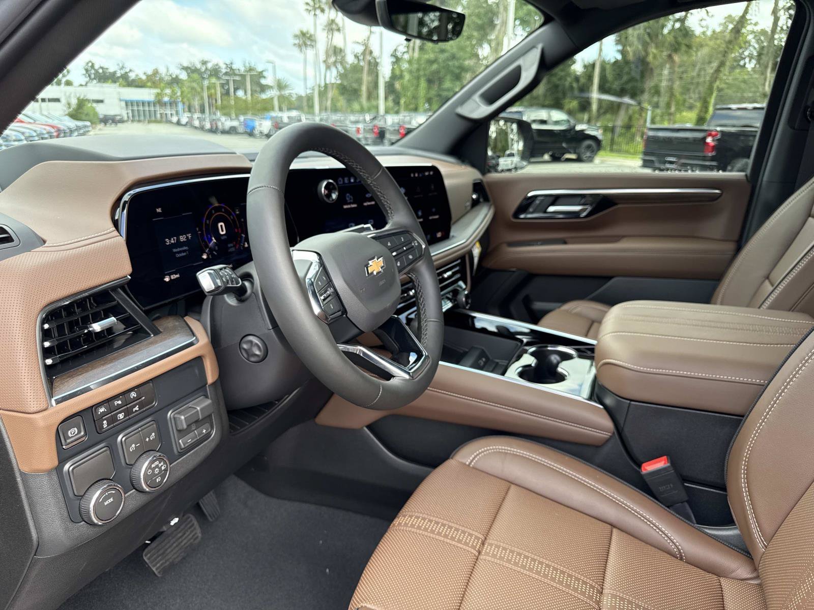 2026 Chevrolet Suburban High Country - Photo 22