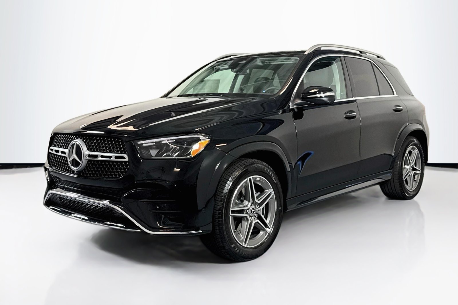 New 2026 Black Mercedes-Benz GLE 450 image 1