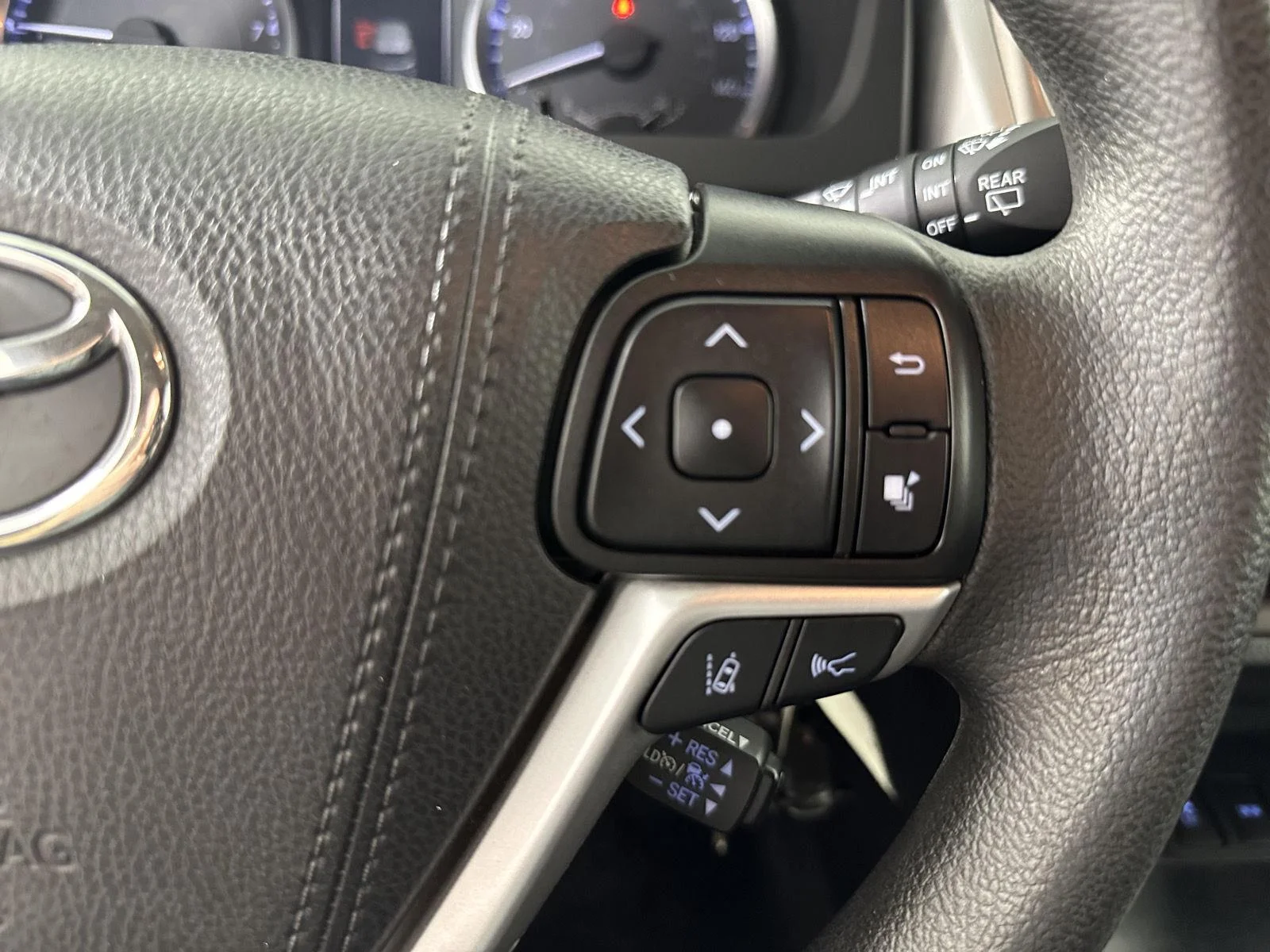 Used 2019 Ooh La La Rouge Mica Toyota LE image 26