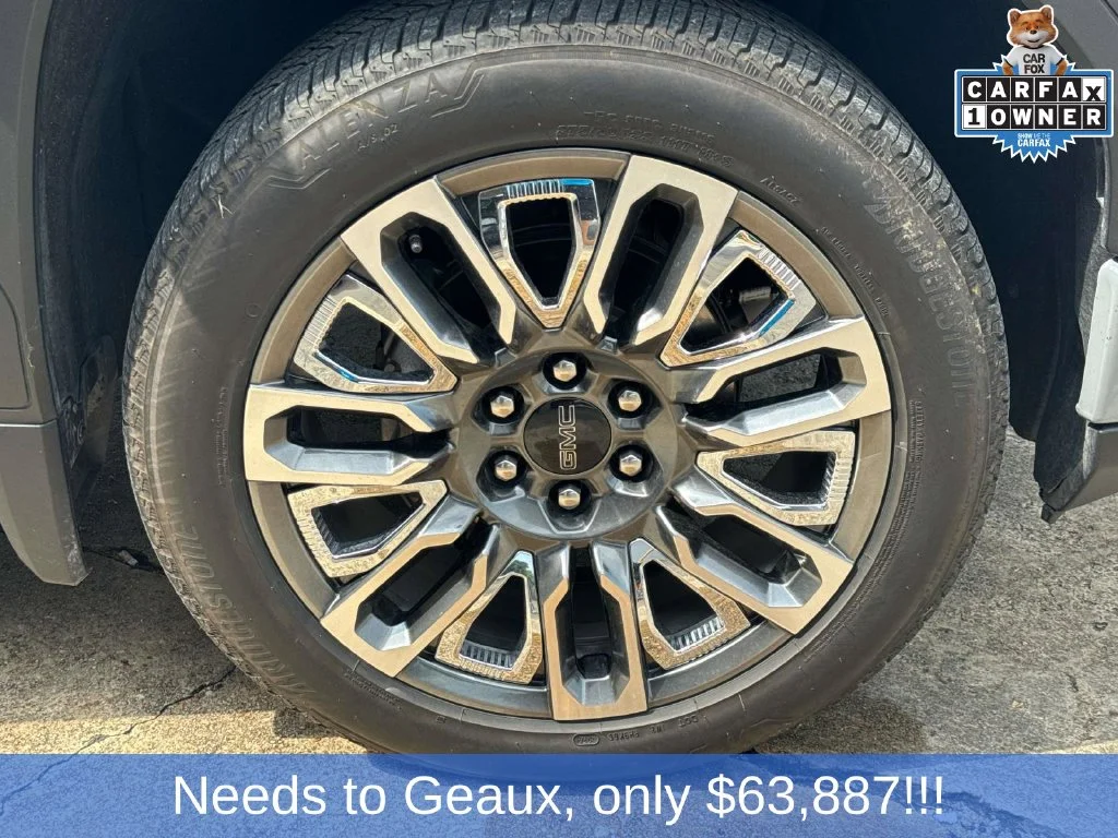 Used 2025 Gray GMC Denali Ultimate image 11