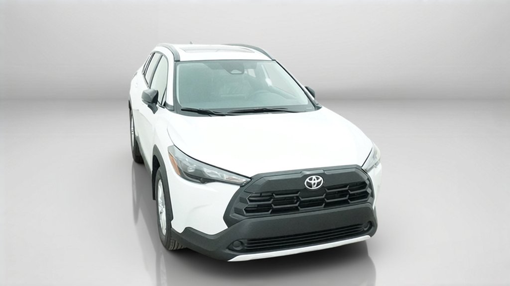 New 2026 Wind Chill Pearl Toyota LE image 4