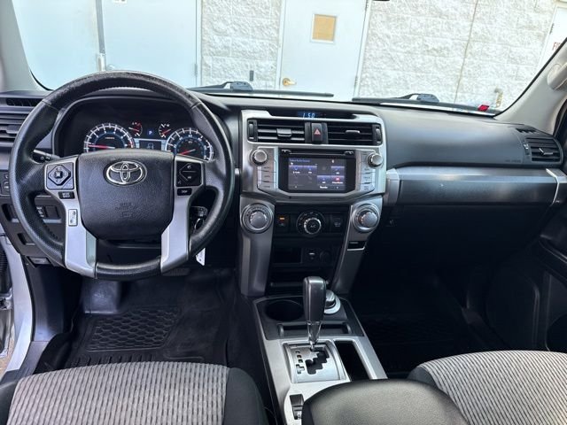 Used 2016 Classic Silver Metallic Toyota SR5 4X4 image 25