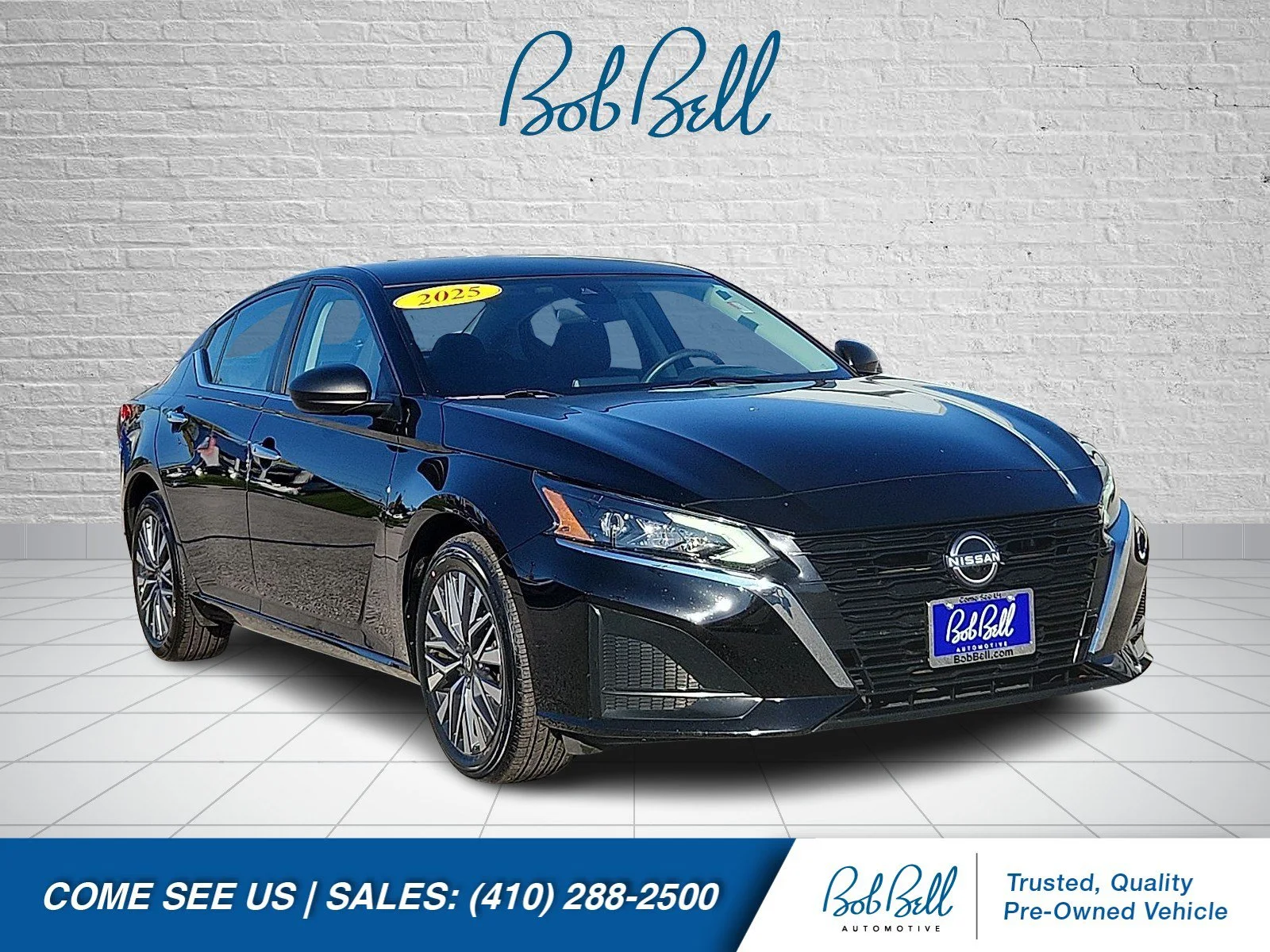 Used 2025 Super Black Nissan 2.5 SV image 1