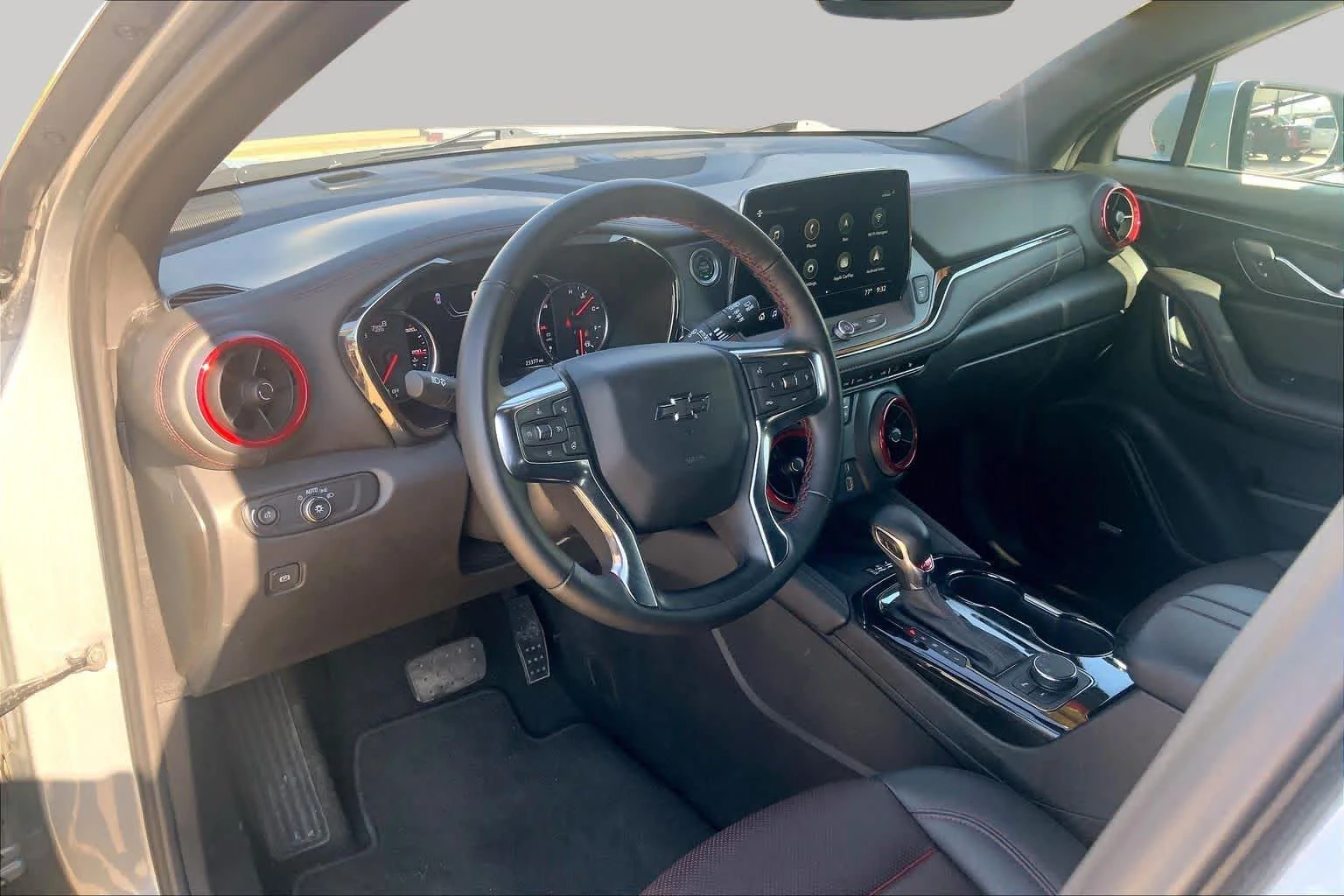 Used 2025 Sterling Gray Metallic Chevrolet RS image 17