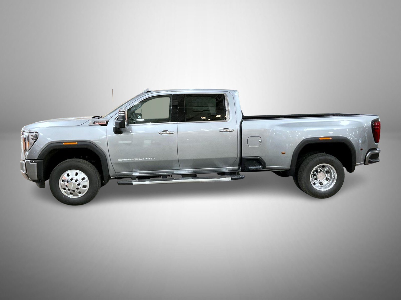 2026 GMC Sierra 3500HD Denali - Photo 8