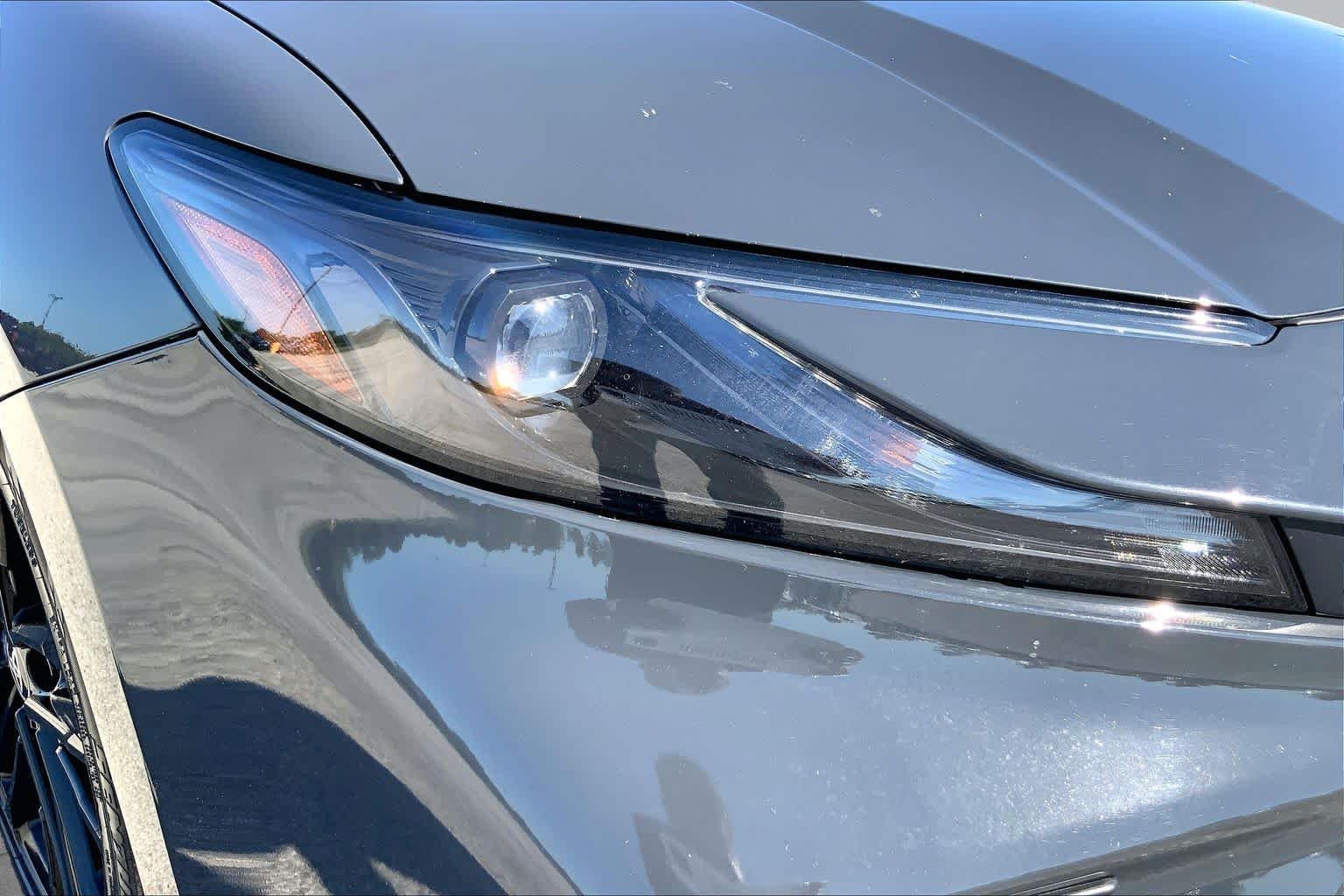 Used 2025 Underground Toyota SE image 27