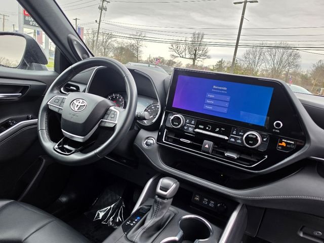 2023 Toyota Highlander XSE - Photo 13