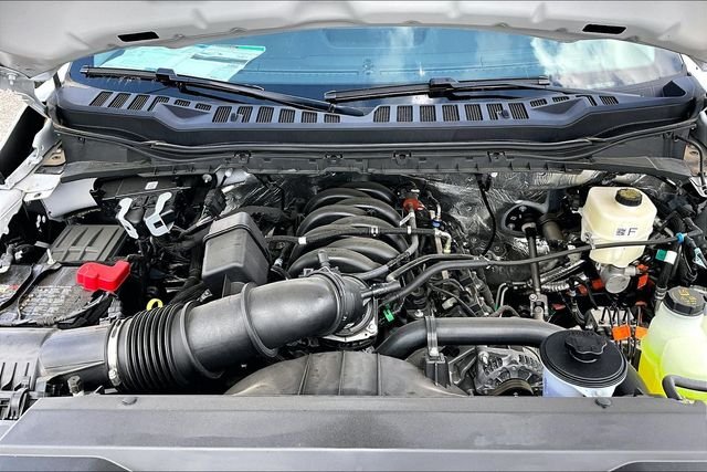 New 2026 Oxford White Ford XL image 7