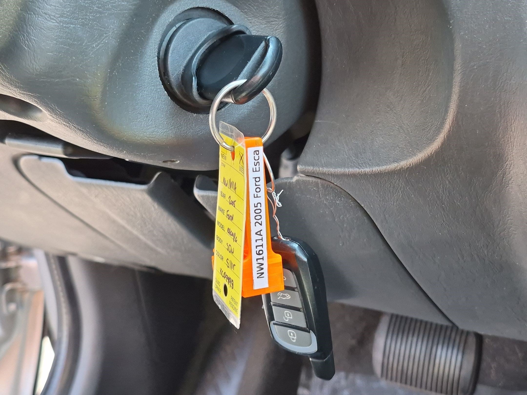 Used 2005 Silver Metallic Clearcoat Ford Hybrid image 19