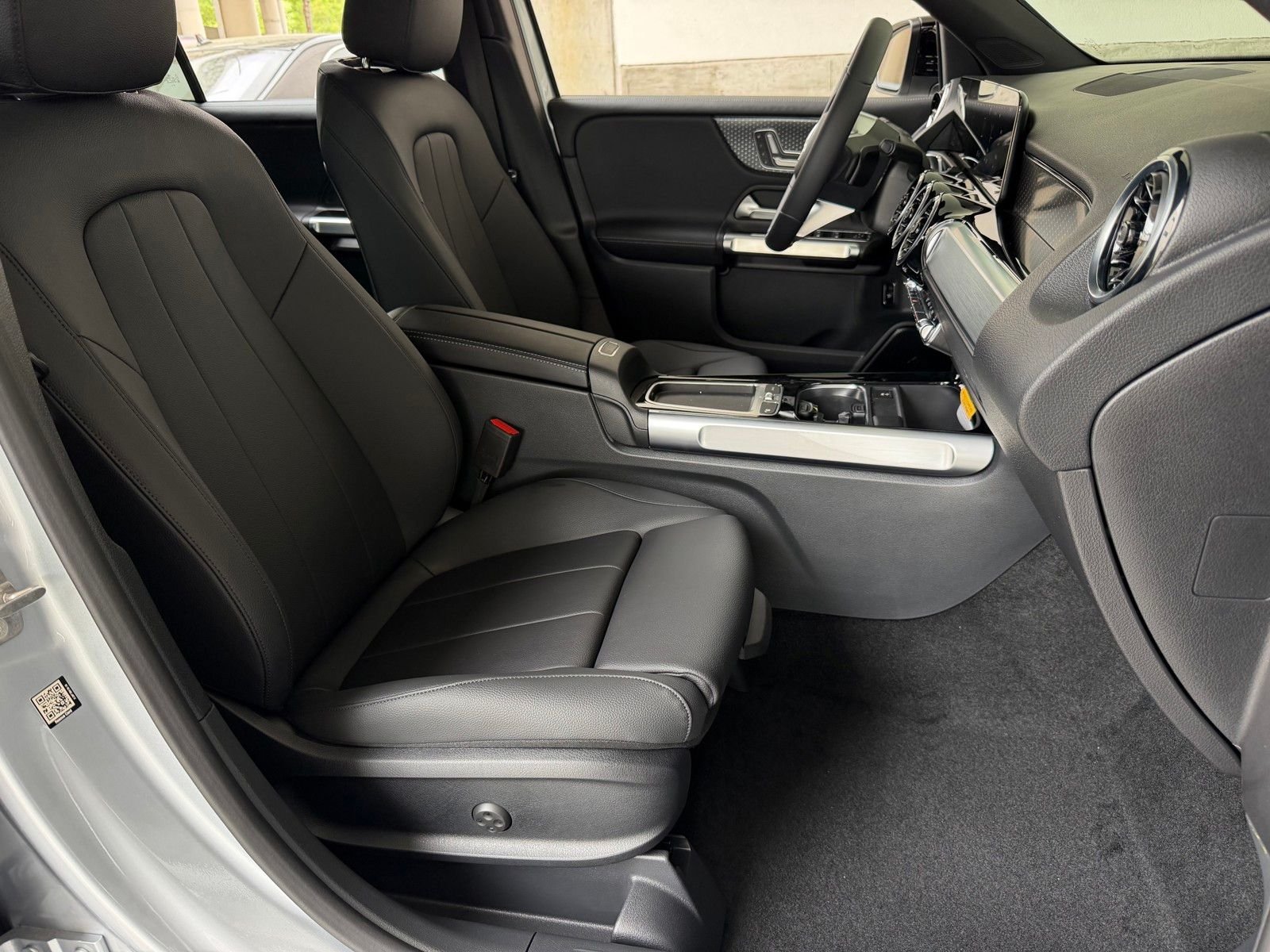 New 2026 Cirrus Silver Metallic Mercedes-Benz GLB 250 image 14