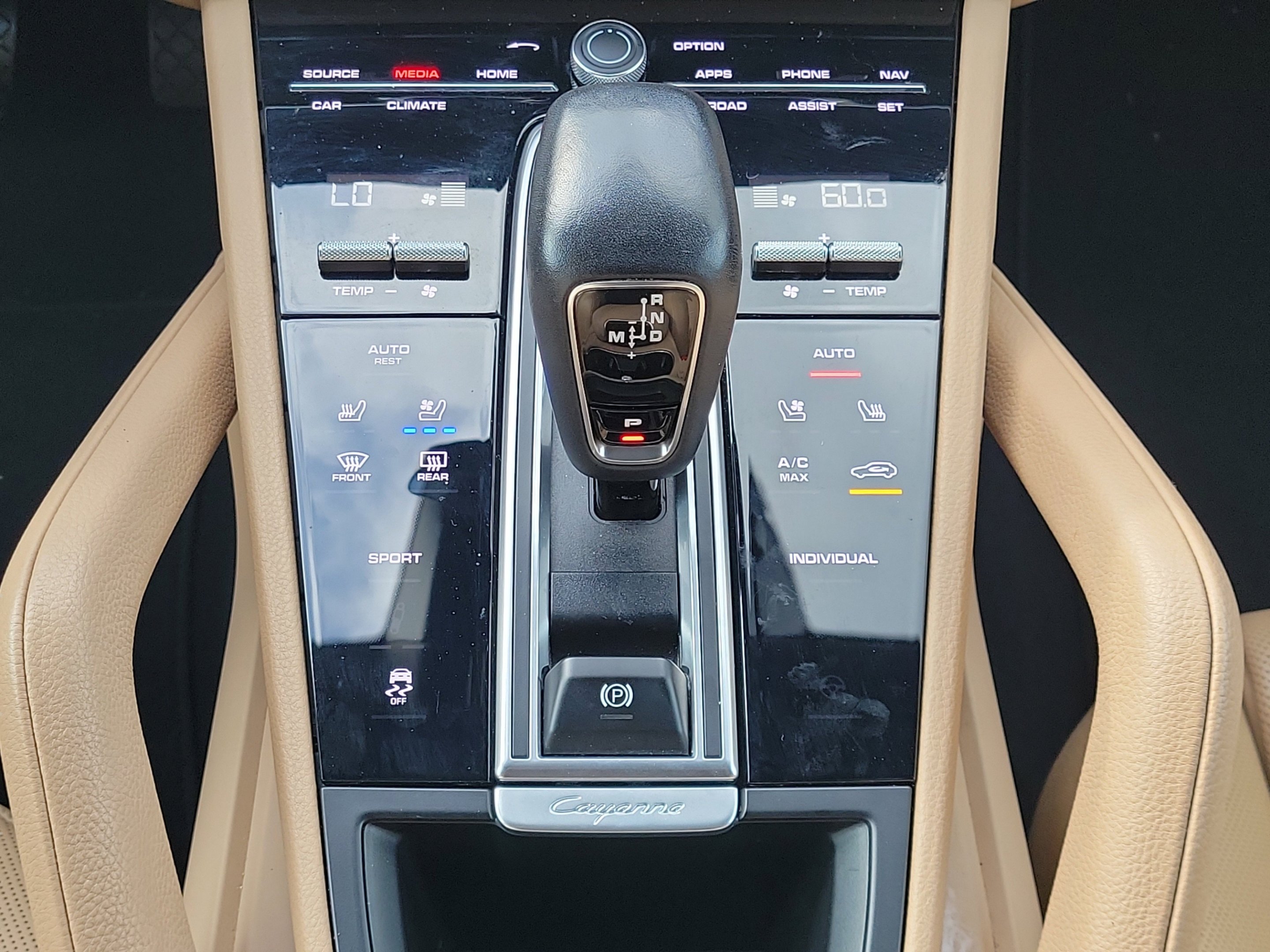 Used 2022 Black Porsche Platinum Edition image 19