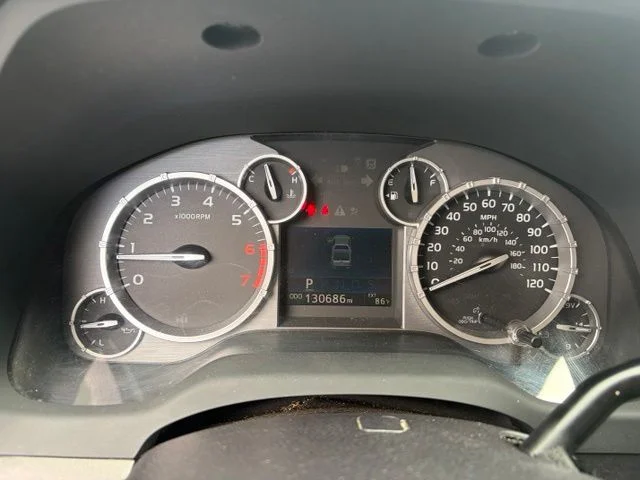 Used 2016 White Toyota SR5 image 19