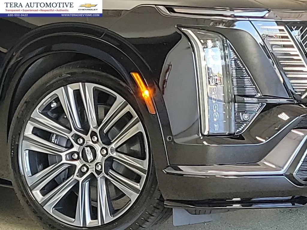 Used 2026 Cadillac VISTIQ Platinum Sport with VIN 1GYC3RML4TZ707559 for sale in Sandwich, IL