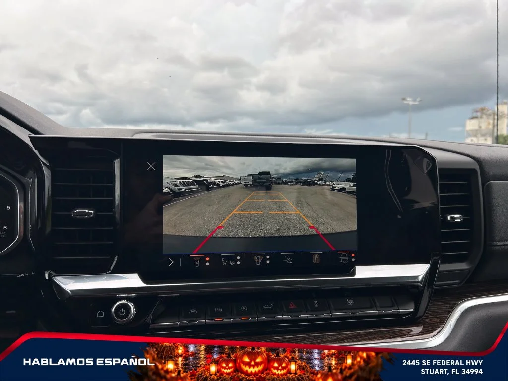 New 2026 Sterling Metallic GMC Elevation image 32