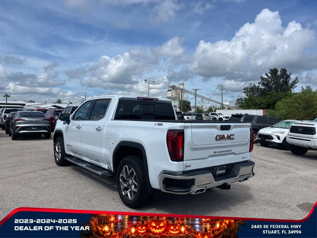 New 2026 Glacier White Tricoat GMC SLT image 5