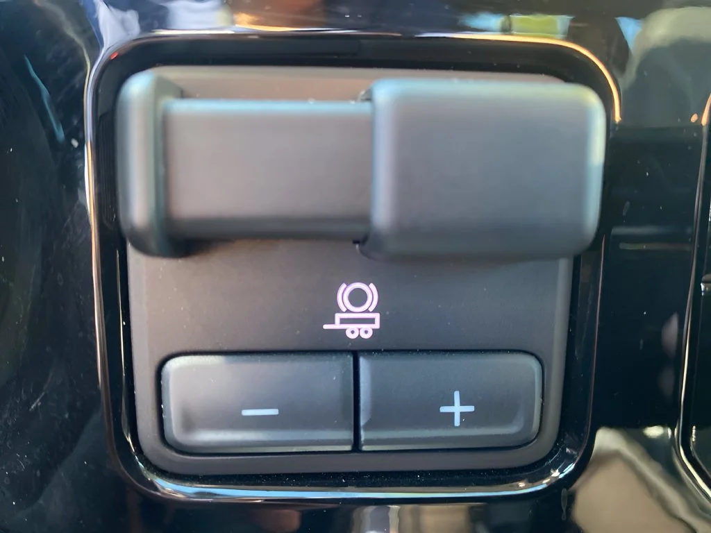 Used 2022 GLACIER BLUE METALLIC Chevrolet RST image 19