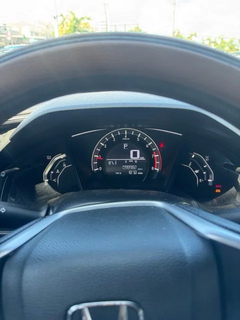 Used 2016 Black Honda LX-P image 9