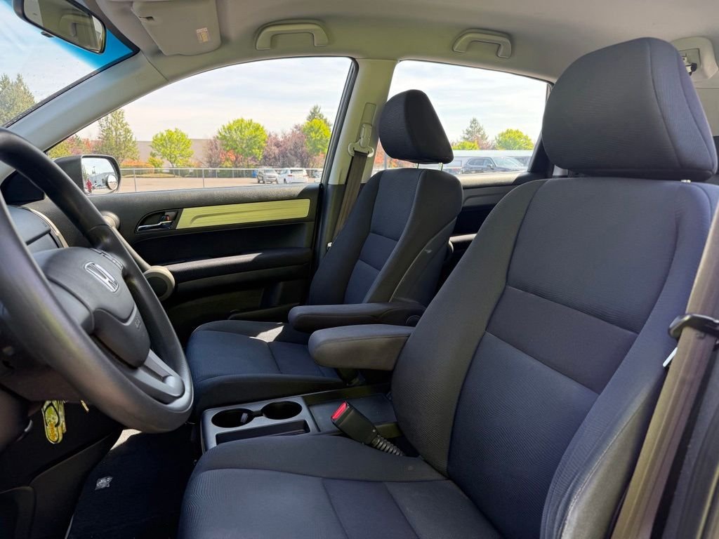 Used 2010 Urban Titanium Metallic Honda LX image 8