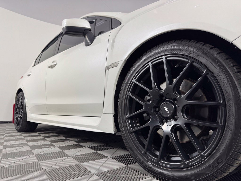 Used 2020 Crystal White Pearl Subaru Premium image 41