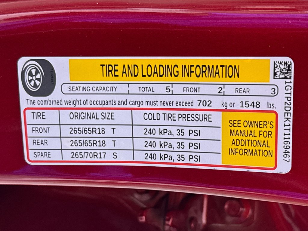 Used 2026 Volcanic Red Tintcoat GMC 4WD AT4 image 29