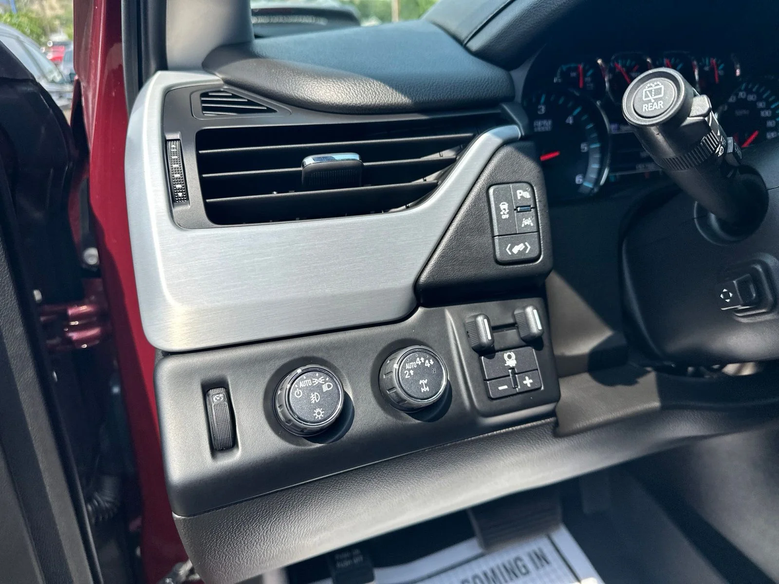 Used 2018 Red GMC SLT image 14