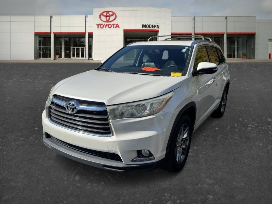 Used 2014 Blizzard Pearl Toyota Limited image 1