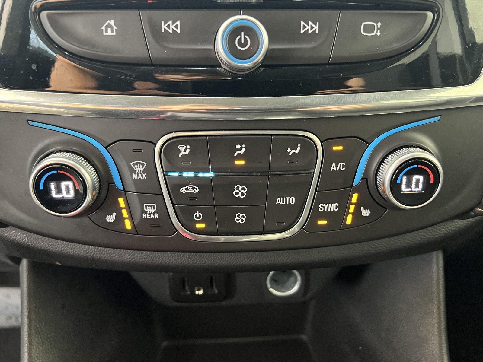 Used 2018 Mosaic Black Metallic Chevrolet LT Cloth image 16