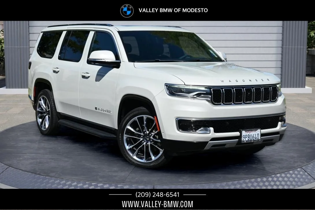 2022 Jeep Wagoneer Series II's photo