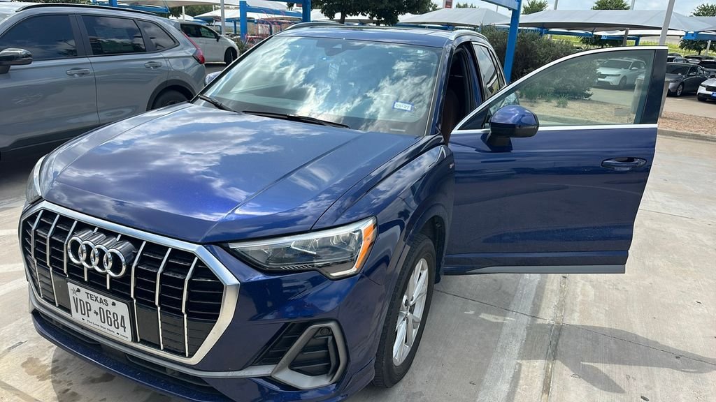 2021 Audi Q3 45 TFSI S Line Premium quattro's photo
